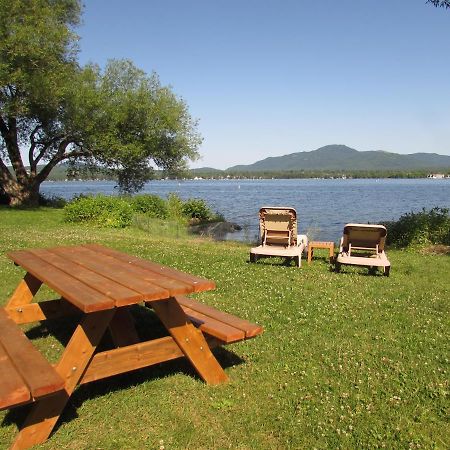 Superbe Condo Bord De L'Eau A Мейгог Экстерьер фото
