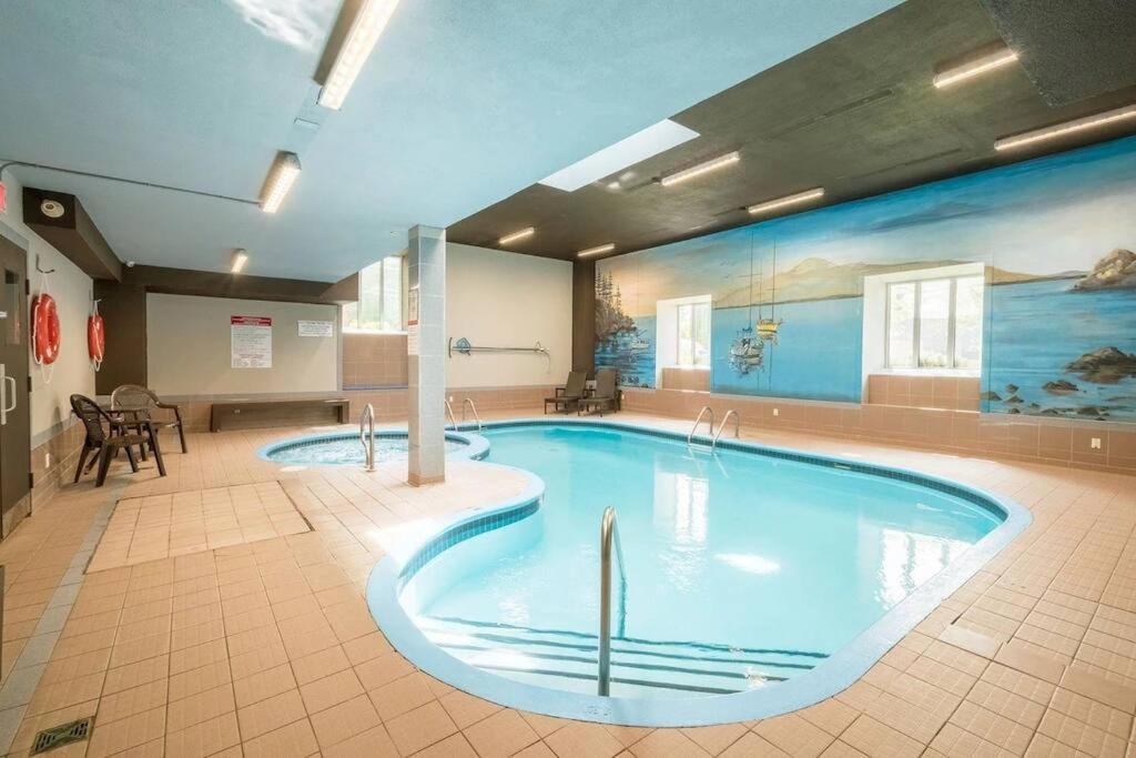 Superbe Condo Bord De L'Eau A Мейгог Экстерьер фото